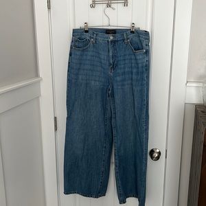 NWOT BANANA REPUBLIC WIDE LEG JEANS